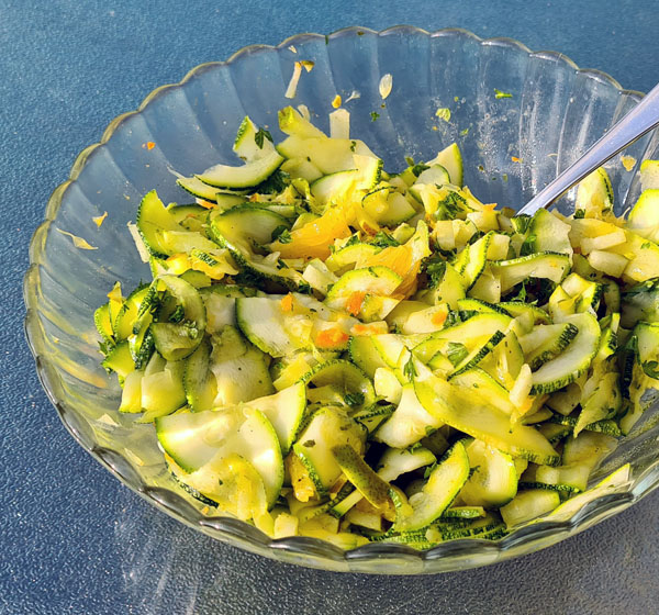 Zucchini Birnen Salat